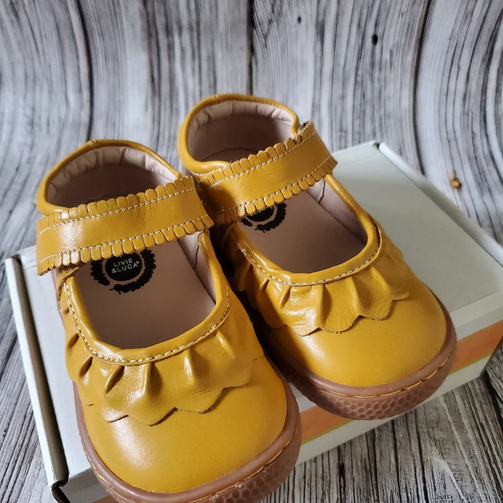 Livie and Luca Ruche Mary Jane Shoes Butterscotch NIB - Picture 11 of 12